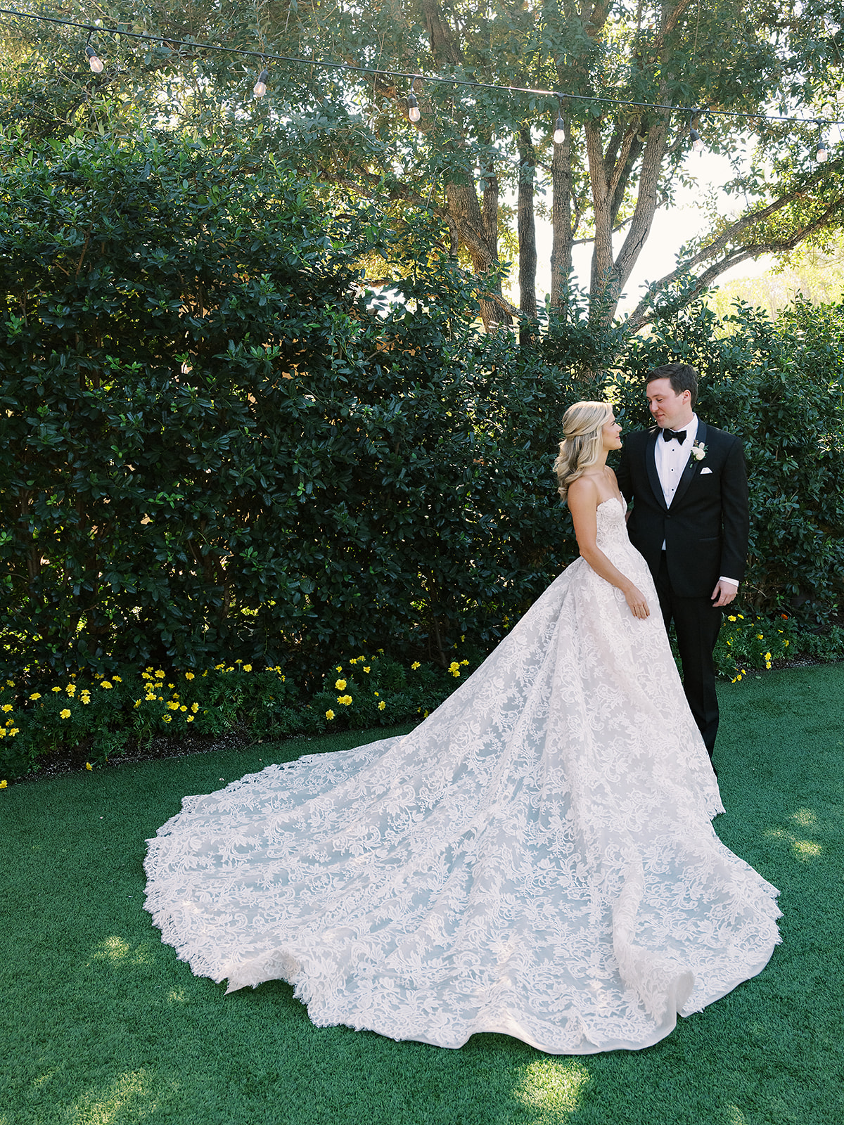 Heartfelt Fall Wedding at Hotel Drover for Lauren & Ryan Heartfelt Fall Wedding at Hotel Drover for Lauren & Ryan